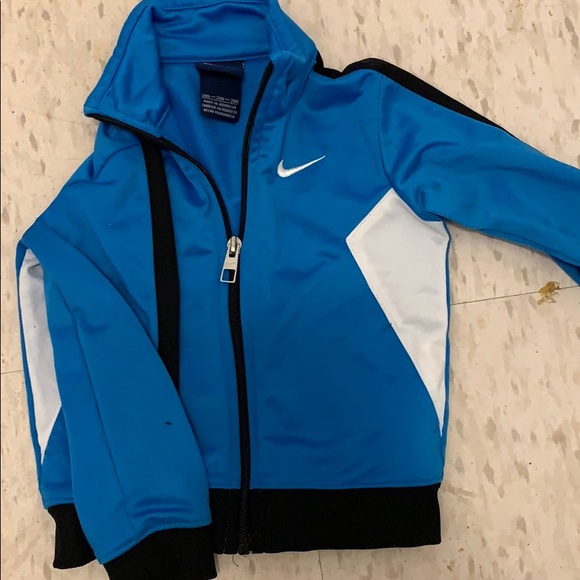 boys nike sweater - Picture 1 of 2